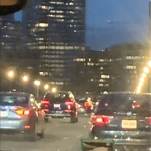 Meet your Posher, Nisrine